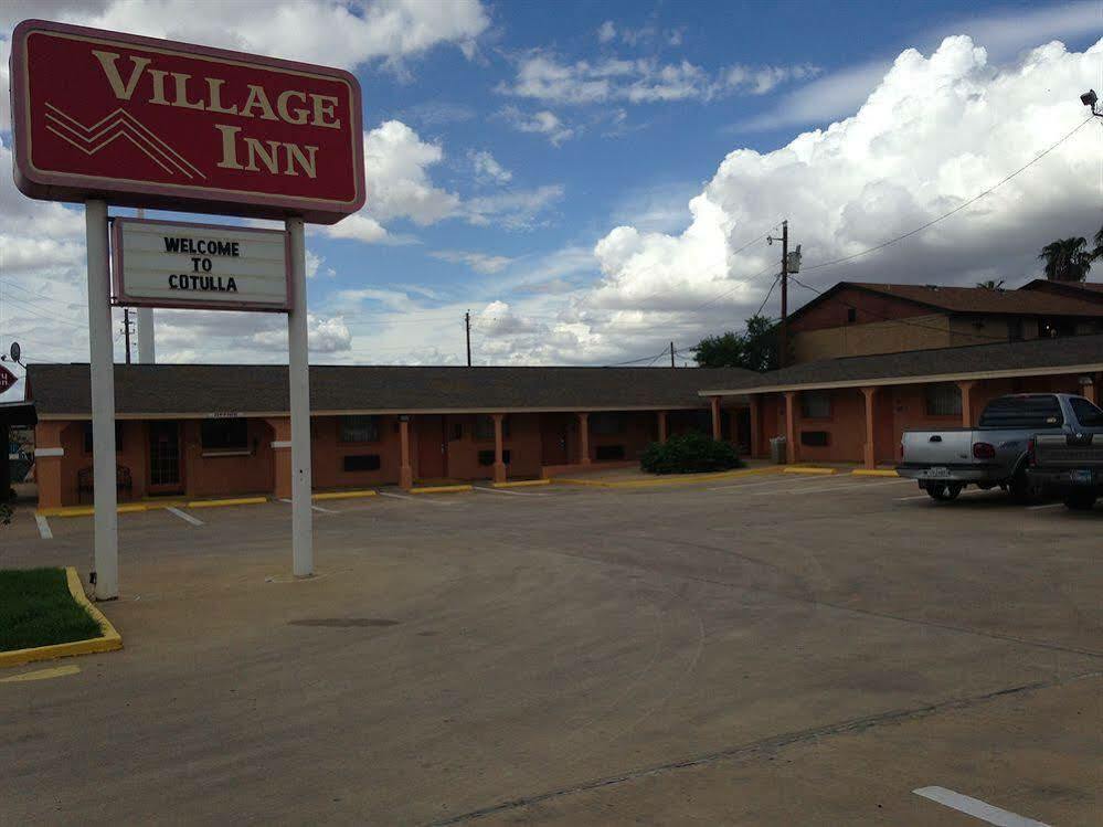 Village Inn Cotulla Buitenkant foto